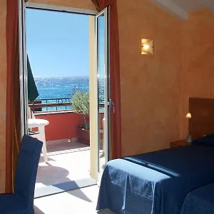  Couette-café Acqua Di Mare Italie